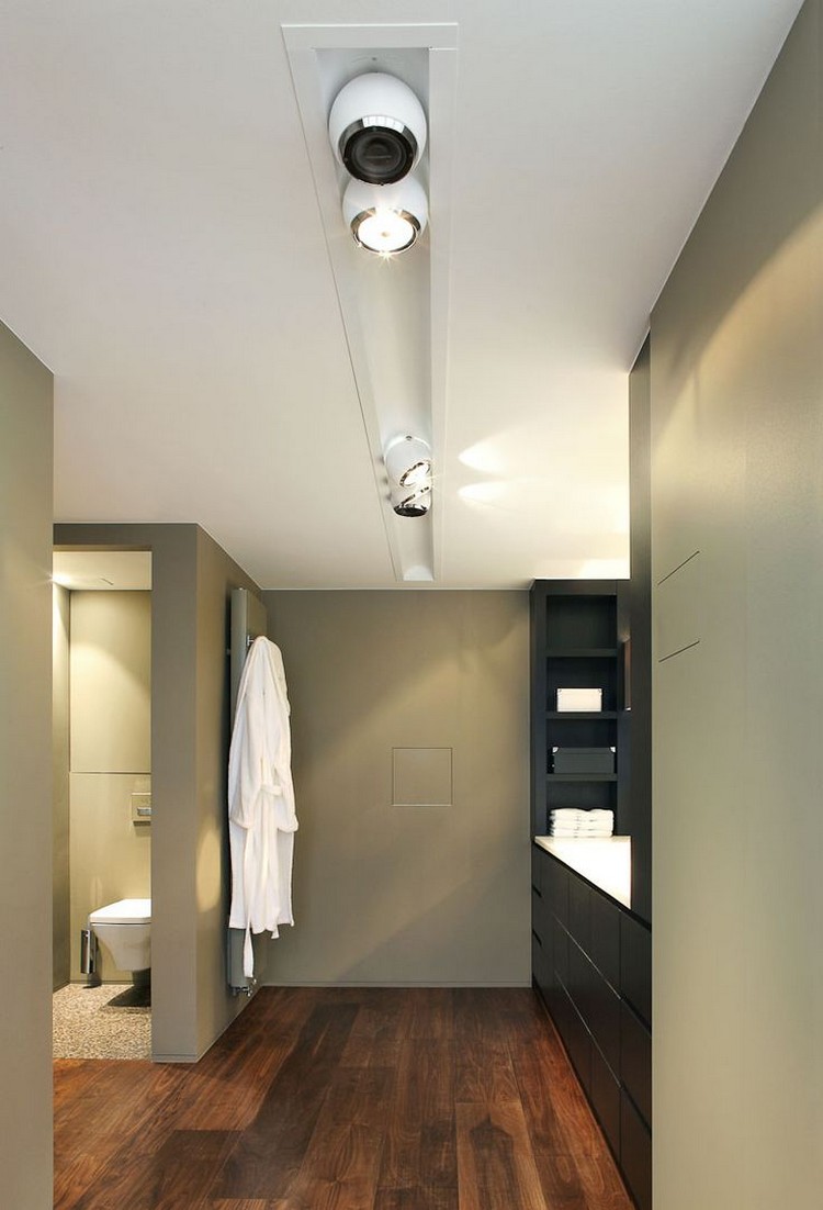 luminaire-salle-de-bains-plancher-etageres-rangement-peinture-grise