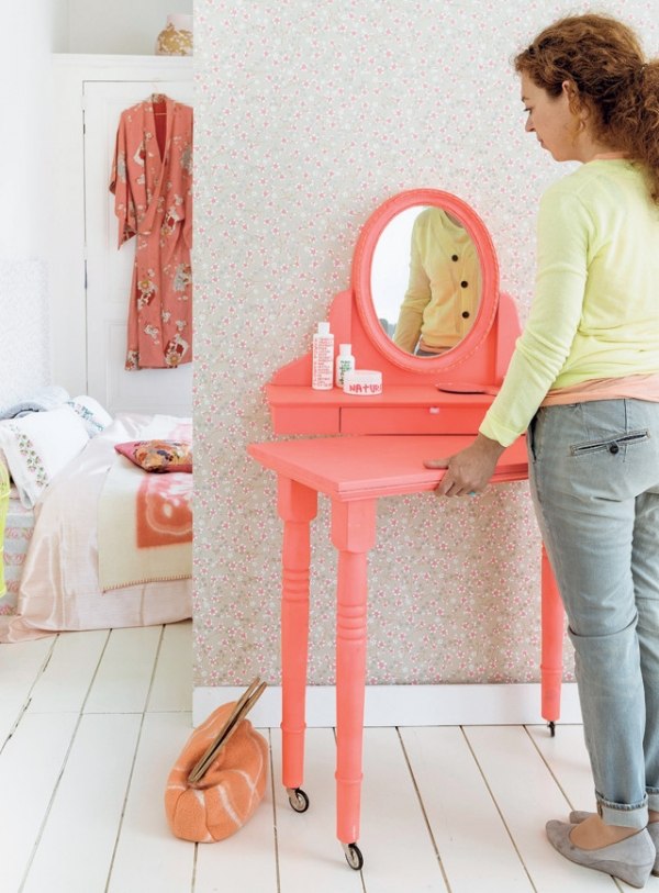 meuble-coiffeuse-mural-console-roulettes-miroir-ovale-rose-corail