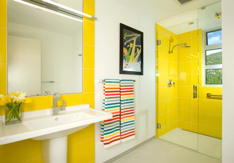 meuble-vasque-salle-bain-blanc-jaune-cadre
