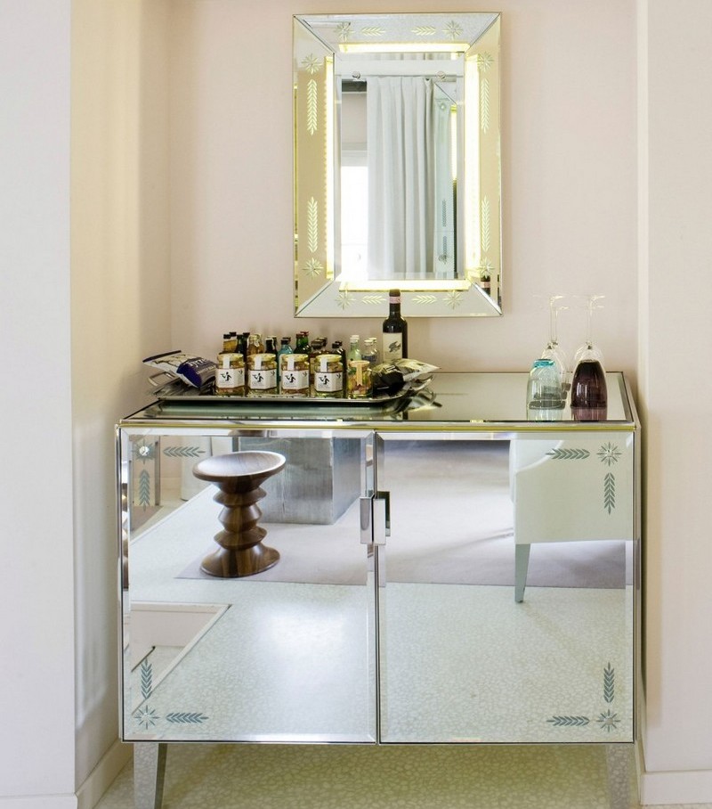 minibar portes miroir miroir lumineux Philippe Stark