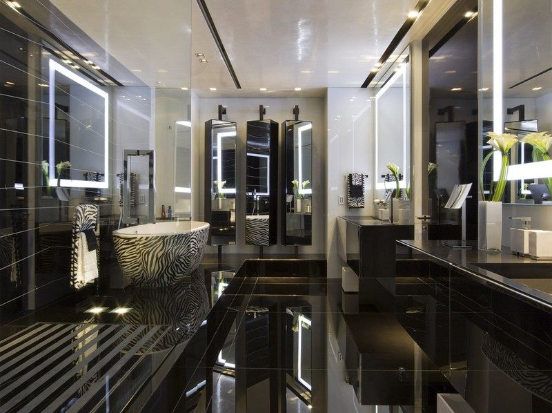 miroir-salle bain lumineux design luxe baignoire îlot zèbre