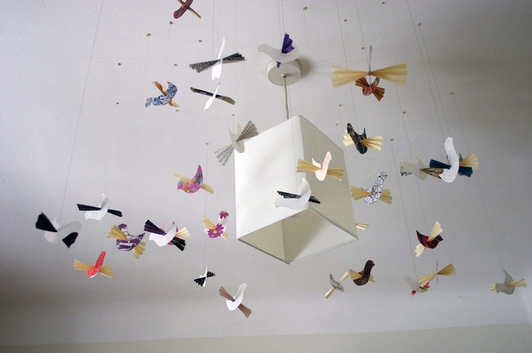 mobile bébé décoration chambre fabriquer oiseaux papier