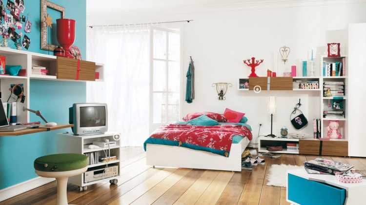 mobilier-chambre-fille-ado-peinture-muarale-blanc-turquoise-meuble-rangement-modulaire-bois mobilier chambre fille