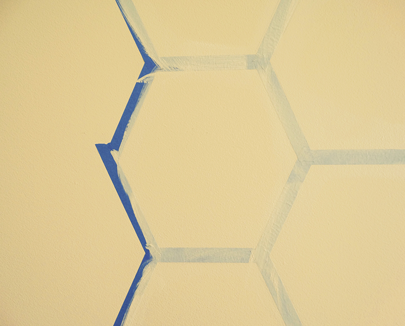 peinture intérieur artistique hexagons sans joints