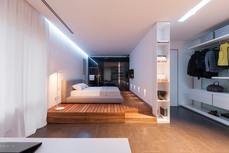plancher-bois-chambre-coucher-lit-plate-forme-bois-dressing-salle-bains-attenante-marbre-noir