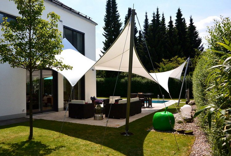 protection-solaire-voile-ombrage-terrasse-meuble-pelouse