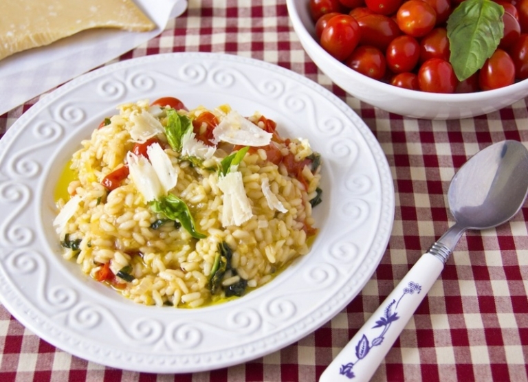 recette-repas-de-noel-vegetarien-risotto-tomate-cerise-parmesan