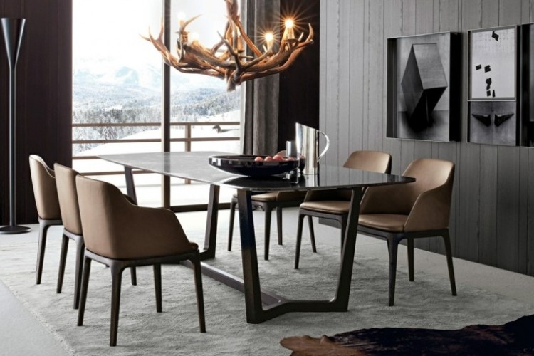 salle-manger-moderne-sombre-revêtement-mural-bois-gris-chaises-cuir-marron-table-manger-noire