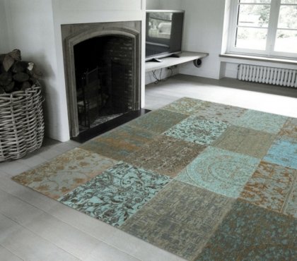 tapis-salon-carreaux-patchwork-nuances-grises-turquoise-beiges