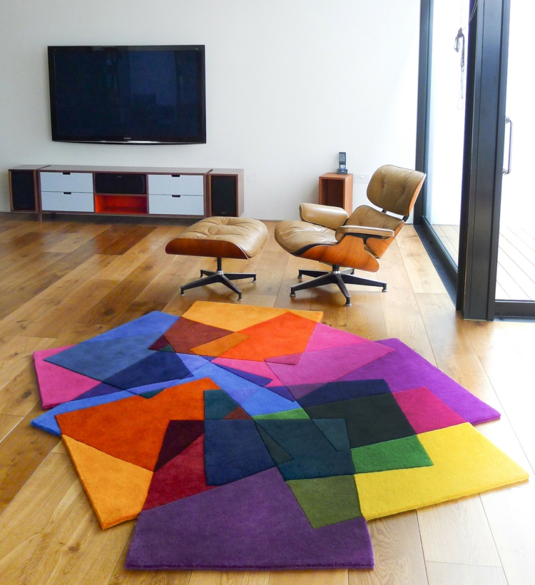 tapis-salon-design-moderne-plusieurs-carrés-couleurs-vives