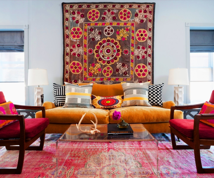 tapisserie-murale mobilier couleurs vives décoration-orientale salon