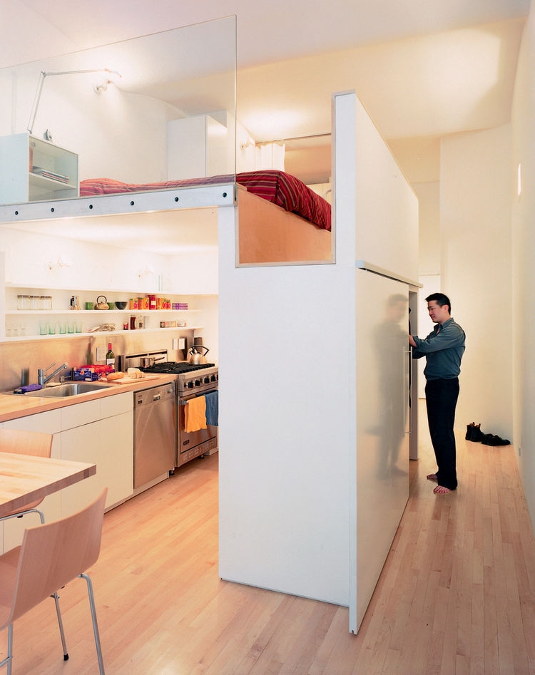 amenagement-petit-espace-lit-mezzanine-armoire-encastree-kitchenette aménagement petit espace