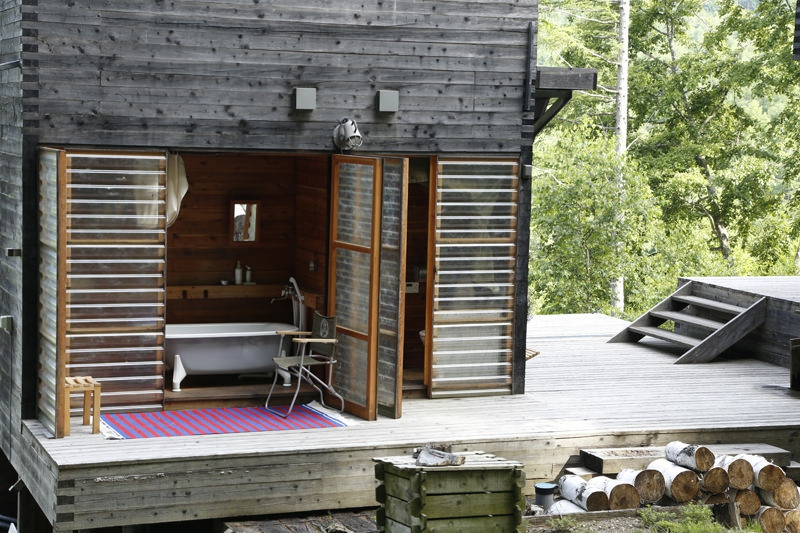 bardage-bois-intérieur-extérieur-salle-bains-ouverte-terrasse