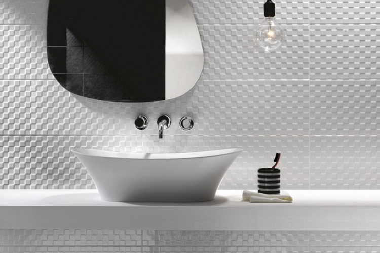 Carrelage salle de bain noir et blanc - duo intemporel très classe