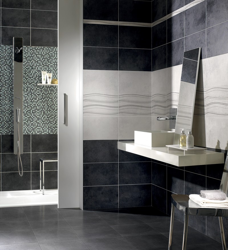 carrelage-salle-bain-noir-blanc-mat-motif-ondule-Quinta-strada