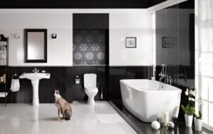 carrelage-salle-bain-noir-blanc-motifs-floraux-finition-brillante