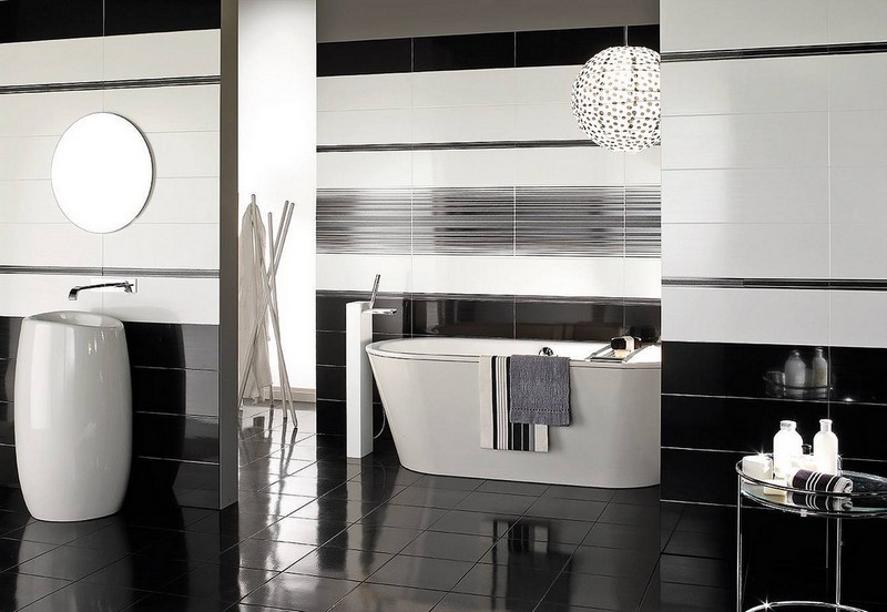 carrelage-salle-bain-noir-blanc-sanitaire-blanc-miroir-rond-Quinta-strada salle de bain noir et blanc