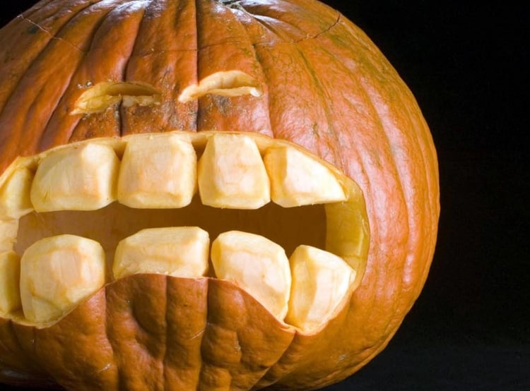 citrouille d'Halloween fausses-dents-décoratives