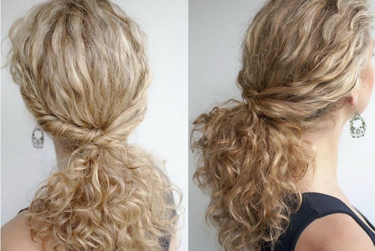 Coiffure cheveux bouclés naturellement - techniques et idées