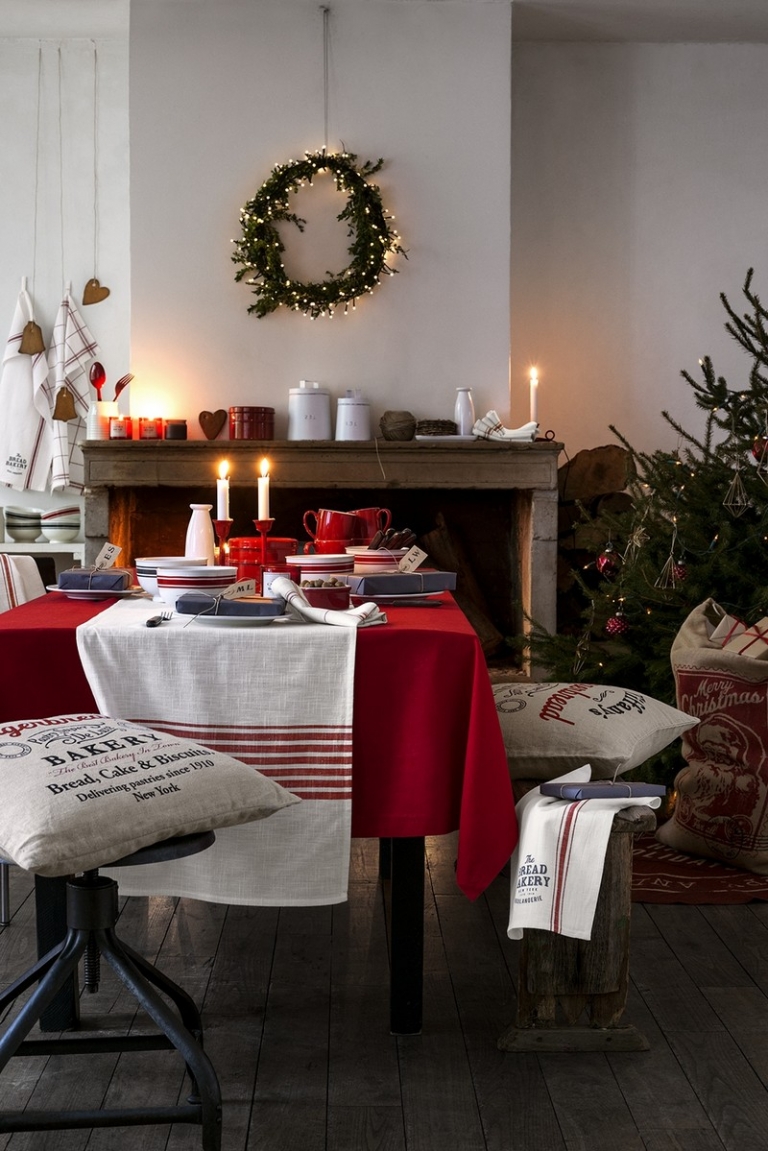 Déco table Noël rouge et blanc - 50 idées qui unifient le moderne et le traditionnel