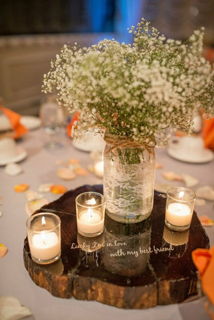 decoration-florale-table-mariage-bouquet-gypsophilies-pot-dentelle