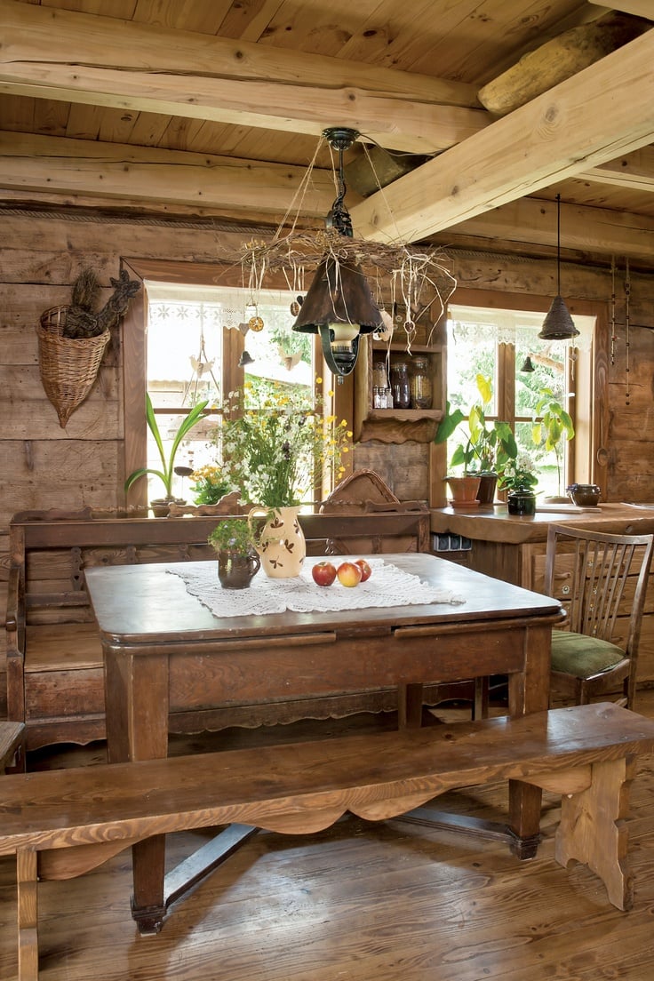 decoration-maison-campagne-salle-manger-bois-bancs-table-bois-massif
