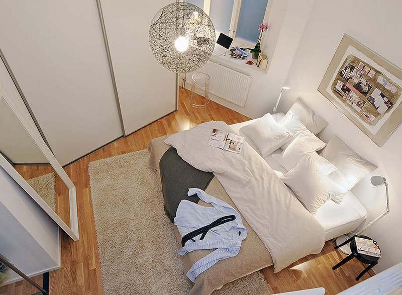 dressing-petite-chambre-dressing-blanc-porte-coulissante-tapis-beige