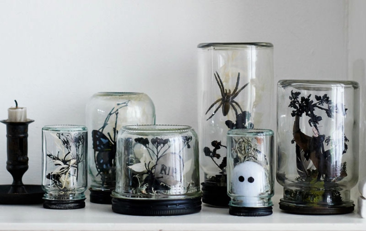 déco-Halloween-maison-objets-décoratifs-bocaux-verre-transparent