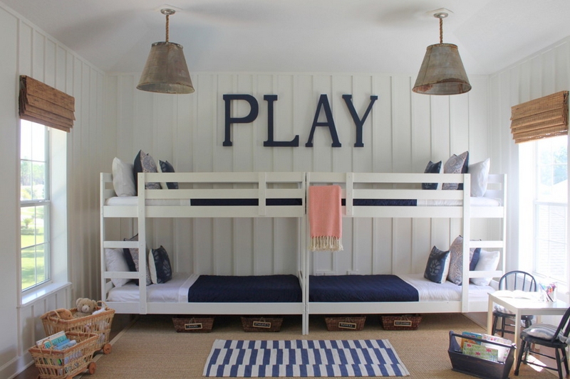 déco-bord-mer-chambre-enfant-lits-superposés-bleu-marine-Ikea
