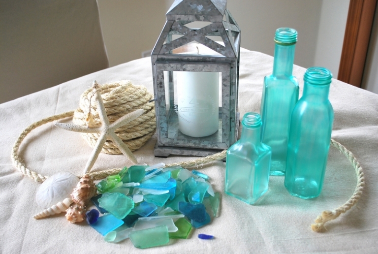 déco-bord-mer-lanterne-bouteilles-verre-dépoli-corde-verre-mer