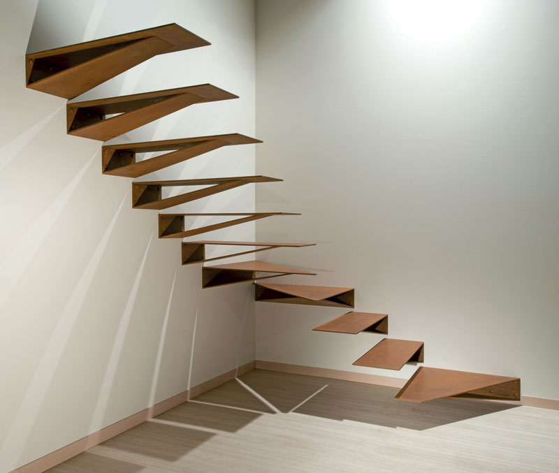 escalier-sans-rampe-marches-flottantes
