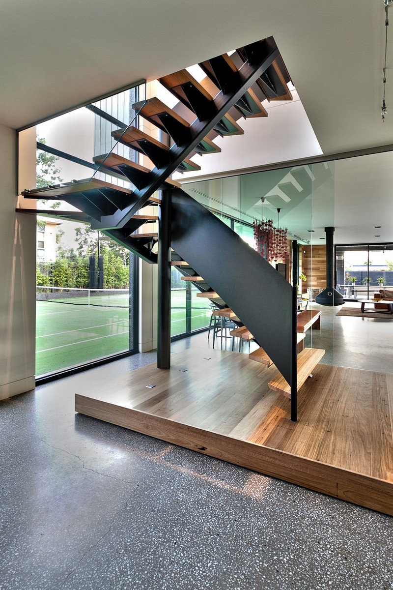 escaliers-bois-balustrade-metal-noir-design-moderne escaliers en bois