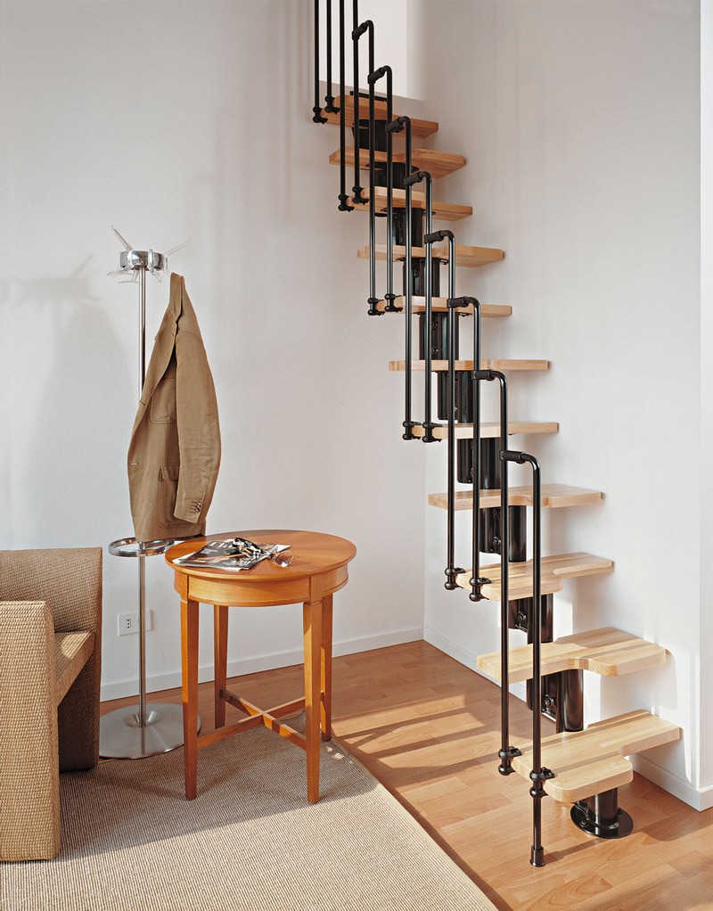 escaliers-bois-gain-espace-marches-bois-metal-design-industriel escaliers en bois