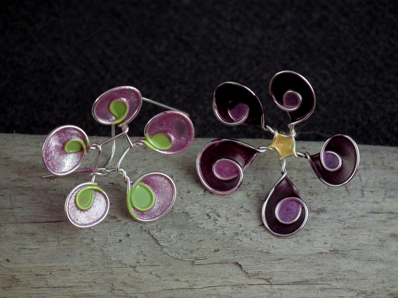 fabriquer-bijoux-fleurs-printanières-violet