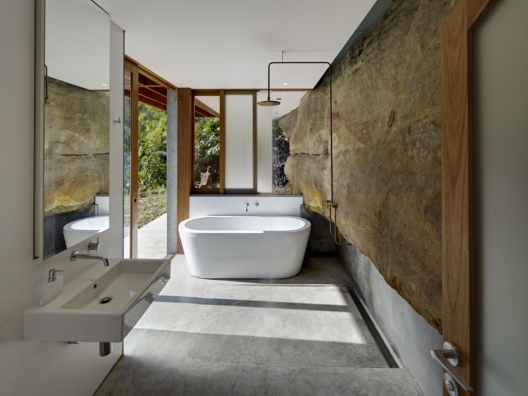image salle de bain -ambiance-naturelle-vue-jardin