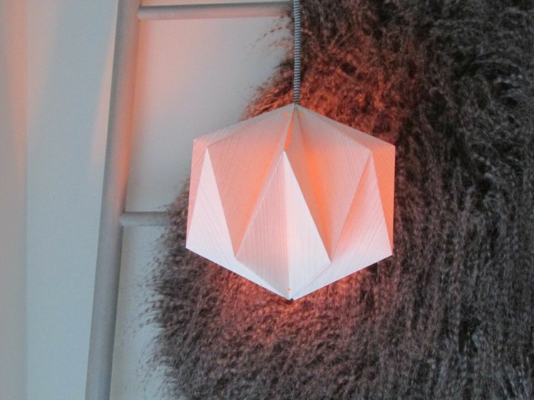 lampe-origami-faire-soi-meme-suspension-abat-jour-papier-blanc lampe origami