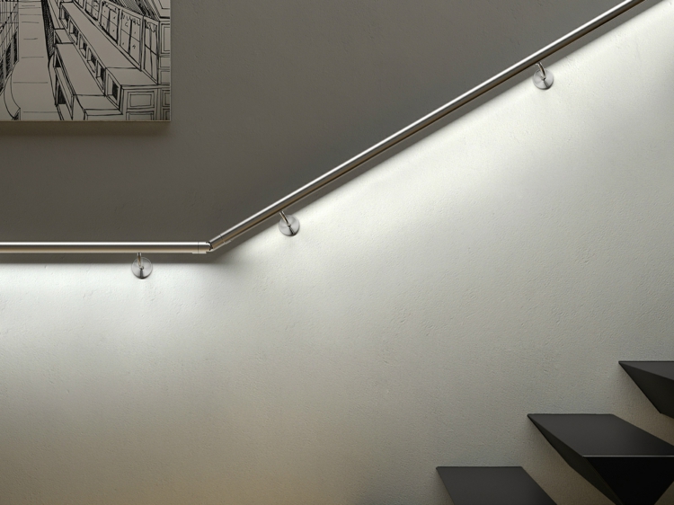 main-courante-escalier-design-acier-brossé-éclairage-LED