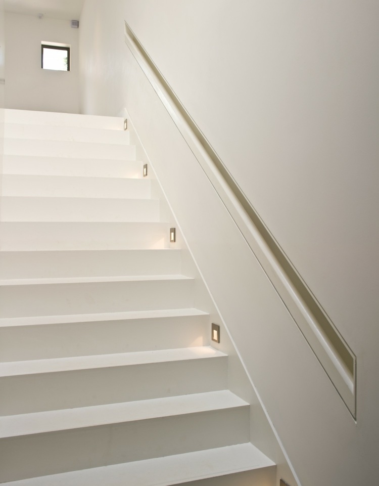 Main courante escalier encastrée, éclairante et autres idées Escalier désign Marche
