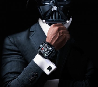 montre-design-Star-Wars-design-masque-Dark-Vador-assorti
