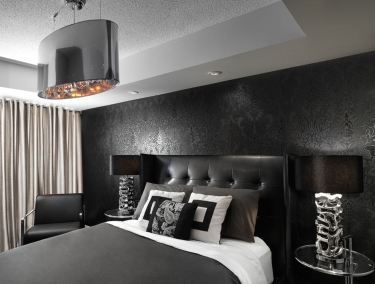papier-peint-noir-motifs-floraux-discrets-chambre-coucher-tete-lit-cuir-noir papier peint noir