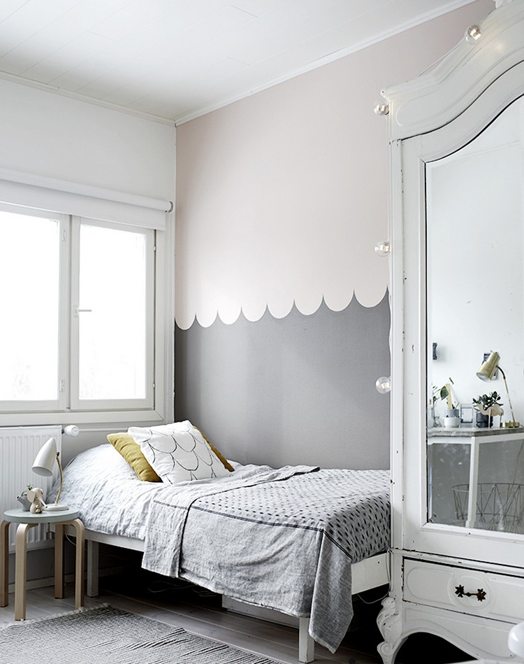 peinture-decorative-dessin-geometrique-motif-store-blanc-gris-chambre-enfant