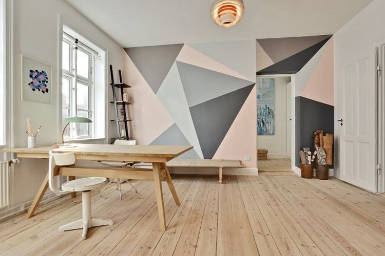 peinture-decorative-dessin-geometrique-triangles-bureau-domicile peinture décorative