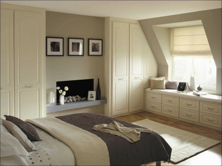 Placard sous pente encastré idées de rangement astucieuses Banquette Modern idées