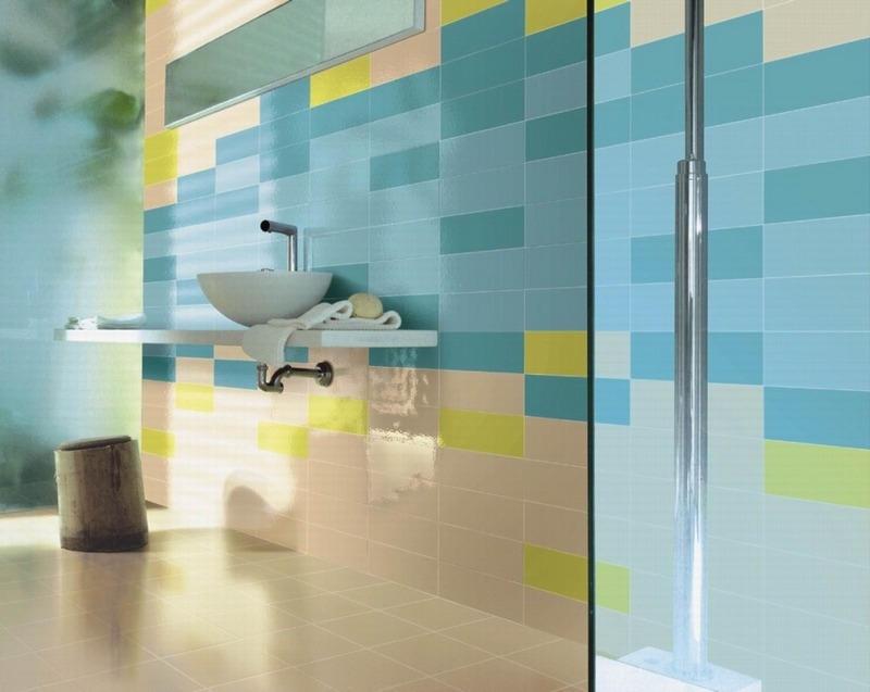 Revêtement mural salle de bain 55 carrelages et alternatives Salle deau:faience avec frise verticale