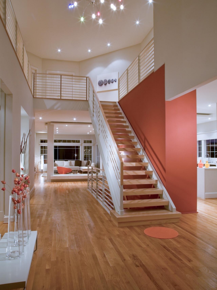 rénovation-escalier-droit-sans-contremarches-peinture-couleur-terre-cuite