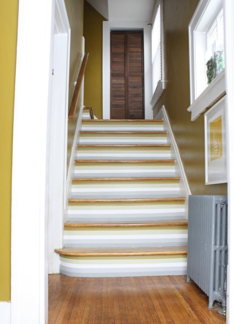 rénovation-escalier-décoration-contremarches-dégradé-couleurs-claires