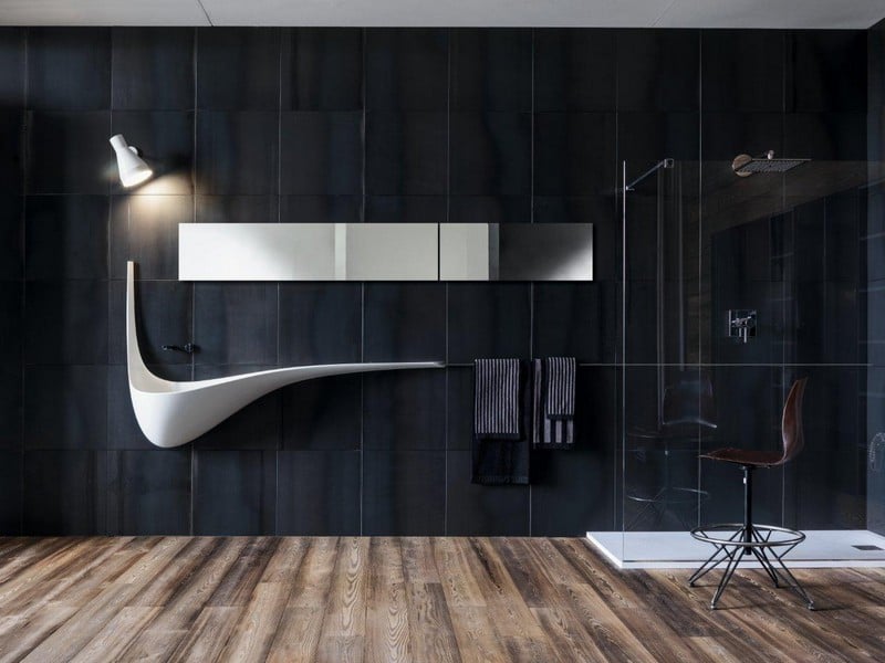 salle-bain-moderne-carrelage-mural-noir-plancher-bois-cabine-douche salle de bain moderne