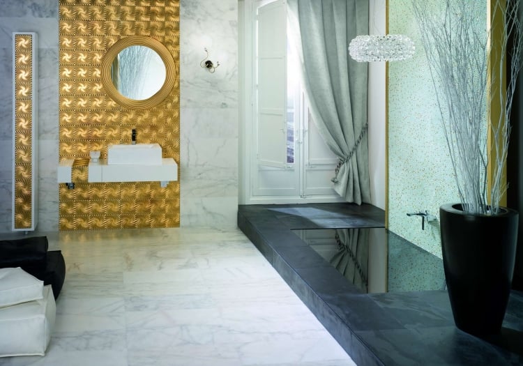 salle-bain-moderne-revêtement-mural-or-marbre-suspension