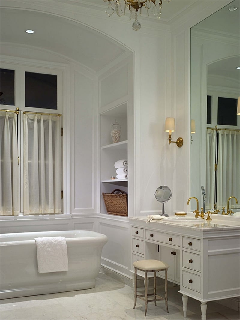 salle de bain rétro chic vanité blanche grand miroir