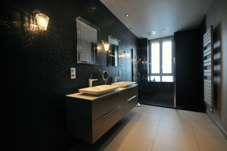 salle-bains-meuble-noir-carrelage-mural-noir-carrelage-sol-grand-format